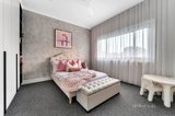 https://images.listonce.com.au/custom/160x/listings/272-ohea-street-pascoe-vale-south-vic-3044/007/01622007_img_11.jpg?0UjWHBp6cGM