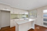 https://images.listonce.com.au/custom/160x/listings/272-speight-street-newport-vic-3015/190/01822190_img_07.jpg?W90EaGFGEvU
