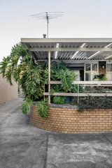 https://images.listonce.com.au/custom/160x/listings/272-union-road-balwyn-vic-3103/048/01646048_img_20.jpg?O44_piMIaqc