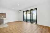 https://images.listonce.com.au/custom/160x/listings/2724-croydon-road-croydon-vic-3136/938/01652938_img_04.jpg?qQbefkxagms