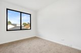 https://images.listonce.com.au/custom/160x/listings/2724-croydon-road-croydon-vic-3136/938/01652938_img_10.jpg?9Cvg3oM6Ekk