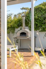 https://images.listonce.com.au/custom/160x/listings/2724-shell-road-point-lonsdale-vic-3225/640/01680640_img_13.jpg?YHgP96NOnQg