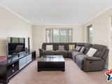 https://images.listonce.com.au/custom/160x/listings/273-cardigan-road-mooroolbark-vic-3138/251/01526251_img_02.jpg?Ui35f-kpQ6g