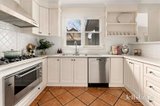 https://images.listonce.com.au/custom/160x/listings/274-buckley-street-essendon-vic-3040/279/01809279_img_05.jpg?5vgik8vVaaY