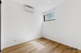 https://images.listonce.com.au/custom/160x/listings/274-nott-street-port-melbourne-vic-3207/716/01986716_img_07.jpg?5HTWbcFwCMw