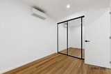 https://images.listonce.com.au/custom/160x/listings/274-nott-street-port-melbourne-vic-3207/716/01986716_img_11.jpg?IhCDB90gy1E