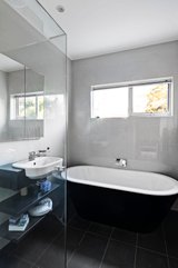 https://images.listonce.com.au/custom/160x/listings/274a-mckean-street-fitzroy-north-vic-3068/486/01002486_img_15.jpg?qk1BApvtdV4