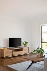 https://images.listonce.com.au/custom/160x/listings/275-cave-hill-road-lilydale-vic-3140/976/01700976_img_04.jpg?8HRk1wq4mZQ