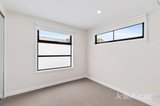 https://images.listonce.com.au/custom/160x/listings/275-greenwood-drive-bundoora-vic-3083/986/01951986_img_09.jpg?6tBXlE_ykpI