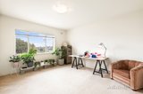 https://images.listonce.com.au/custom/160x/listings/275-hilltop-crescent-ivanhoe-east-vic-3079/996/00558996_img_03.jpg?ZlWg07Yd6l4