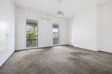 https://images.listonce.com.au/custom/160x/listings/276-dorcas-street-south-melbourne-vic-3205/686/01620686_img_08.jpg?N382zH76MEc