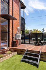 https://images.listonce.com.au/custom/160x/listings/277-nicholson-street-seddon-vic-3011/633/01462633_img_20.jpg?LmagHd81lE0