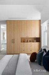 https://images.listonce.com.au/custom/160x/listings/27a-anzac-crescent-williamstown-vic-3016/369/01931369_img_15.jpg?SmEKNEqT_fk