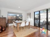 https://images.listonce.com.au/custom/160x/listings/27a-cherylnne-crescent-kilsyth-vic-3137/614/01525614_img_05.jpg?n9Nk0ZrmTME