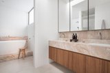 https://images.listonce.com.au/custom/160x/listings/27a-pembroke-street-surrey-hills-vic-3127/815/01952815_img_18.jpg?XAC4GcWO18k