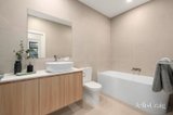 https://images.listonce.com.au/custom/160x/listings/28-30-ross-road-croydon-vic-3136/101/01899101_img_20.jpg?40-h4s8MNeg