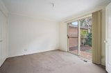 https://images.listonce.com.au/custom/160x/listings/28-alfrick-road-croydon-vic-3136/538/01652538_img_03.jpg?2ZnBiyCgHI8