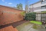 https://images.listonce.com.au/custom/160x/listings/28-alfrick-road-croydon-vic-3136/538/01652538_img_09.jpg?4XDMd7xGgjM