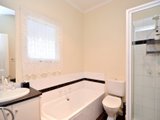 https://images.listonce.com.au/custom/160x/listings/28-anderson-street-east-geelong-vic-3219/231/01699231_img_05.jpg?0w2vi7dqJNE