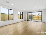 https://images.listonce.com.au/custom/160x/listings/28-angliss-street-yarraville-vic-3013/782/01203782_img_04.jpg?k9McTzw6yIM