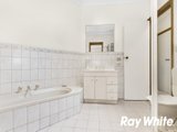 https://images.listonce.com.au/custom/160x/listings/28-angus-drive-glen-waverley-vic-3150/915/01658915_img_09.jpg?XcsYZc-FUBk