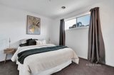 https://images.listonce.com.au/custom/160x/listings/28-barry-street-reservoir-vic-3073/149/01534149_img_07.jpg?zUp3lxE5Hvw