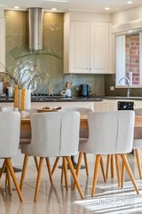 https://images.listonce.com.au/custom/160x/listings/28-bellbird-road-mount-eliza-vic-3930/066/01972066_img_06.jpg?6y1c2AAFpbo
