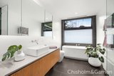 https://images.listonce.com.au/custom/160x/listings/28-burns-street-elwood-vic-3184/529/01793529_img_12.jpg?2t1iHRCzq1Q