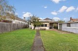 https://images.listonce.com.au/custom/160x/listings/28-byron-street-moonee-ponds-vic-3039/818/01528818_img_11.jpg?eS2bxXKYgI4