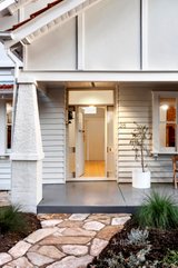 https://images.listonce.com.au/custom/160x/listings/28-canberra-street-brunswick-vic-3056/830/01568830_img_21.jpg?wlYLPscm_LI