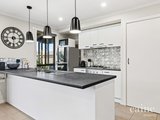 https://images.listonce.com.au/custom/160x/listings/28-carmichael-court-sebastopol-vic-3356/716/01576716_img_02.jpg?3BEhpvEJ74o