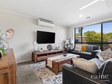 https://images.listonce.com.au/custom/160x/listings/28-carmichael-court-sebastopol-vic-3356/716/01576716_img_05.jpg?eI9y4zVvFXA