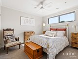 https://images.listonce.com.au/custom/160x/listings/28-carmichael-court-sebastopol-vic-3356/716/01576716_img_09.jpg?CuMcsOLFlpg