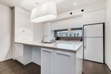 https://images.listonce.com.au/custom/160x/listings/28-central-park-walk-cheltenham-vic-3192/647/00547647_img_07.jpg?8fUnFt3JHd0