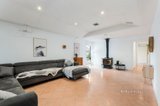 https://images.listonce.com.au/custom/160x/listings/28-churchill-drive-mooroolbark-vic-3138/657/01577657_img_07.jpg?dMzLGICOms8