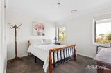 https://images.listonce.com.au/custom/160x/listings/28-clyde-road-bannockburn-vic-3331/943/01835943_img_09.jpg?kDvCVYQjXn8