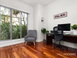 https://images.listonce.com.au/custom/160x/listings/28-council-lane-williamstown-vic-3016/139/01202139_img_09.jpg?uR1wiqeUEuY