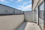 https://images.listonce.com.au/custom/160x/listings/28-de-carle-street-brunswick-vic-3056/512/01637512_img_11.jpg?mEQ5QoVkoy0