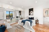 https://images.listonce.com.au/custom/160x/listings/28-doynton-parade-mount-waverley-vic-3149/745/01985745_img_06.jpg?va3ZjI94EdQ