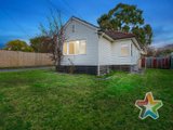 https://images.listonce.com.au/custom/160x/listings/28-durham-road-kilsyth-vic-3137/628/01525628_img_02.jpg?xmk3pbhchqE