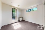 https://images.listonce.com.au/custom/160x/listings/28-ellsworth-crescent-camberwell-vic-3124/564/01628564_img_09.jpg?lJWCZHBvWj4