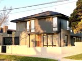 https://images.listonce.com.au/custom/160x/listings/28-gardeners-road-bentleigh-east-vic-3165/777/01596777_img_10.jpg?yz5_e-TfNfY