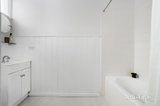 https://images.listonce.com.au/custom/160x/listings/28-green-street-ivanhoe-vic-3079/495/01906495_img_09.jpg?9lK7Hvne3DM