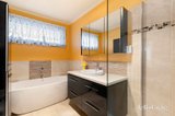 https://images.listonce.com.au/custom/160x/listings/28-highland-avenue-mitcham-vic-3132/946/01752946_img_07.jpg?GyaUljYhmF8