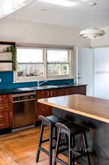 https://images.listonce.com.au/custom/160x/listings/28-hope-street-preston-vic-3072/607/01067607_img_10.jpg?N76kvCcOKGQ