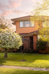 https://images.listonce.com.au/custom/160x/listings/28-jessie-street-blackburn-north-vic-3130/273/01980273_img_02.jpg?ed0yb37jpAA