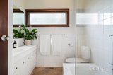 https://images.listonce.com.au/custom/160x/listings/28-kardinia-drive-yallambie-vic-3085/091/01903091_img_10.jpg?Qf7i4gJMpek