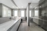 https://images.listonce.com.au/custom/160x/listings/28-katoomba-drive-mulgrave-vic-3170/194/01692194_img_17.jpg?i9fQm8FkcTM