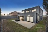 https://images.listonce.com.au/custom/160x/listings/28-katoomba-drive-mulgrave-vic-3170/194/01692194_img_20.jpg?y3TRr0_uurU
