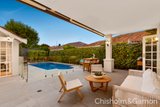 https://images.listonce.com.au/custom/160x/listings/28-kingsley-street-elwood-vic-3184/579/01793579_img_09.jpg?DISJH521Hjw